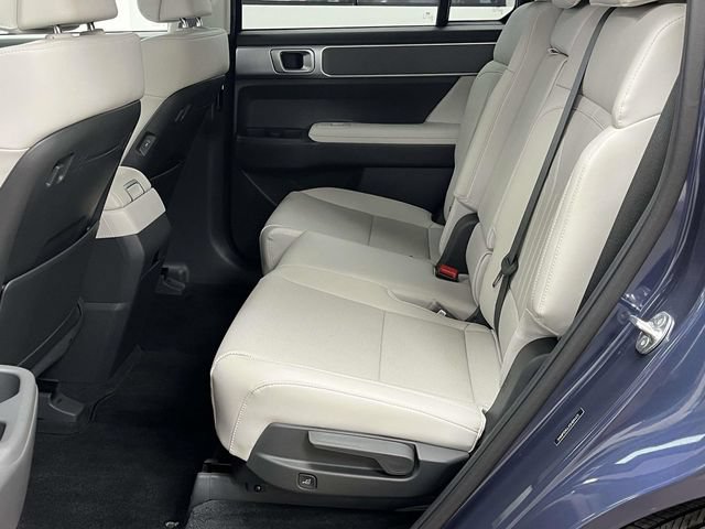Certified 2025 Hyundai Santa Fe SEL AWD/4WD image 15