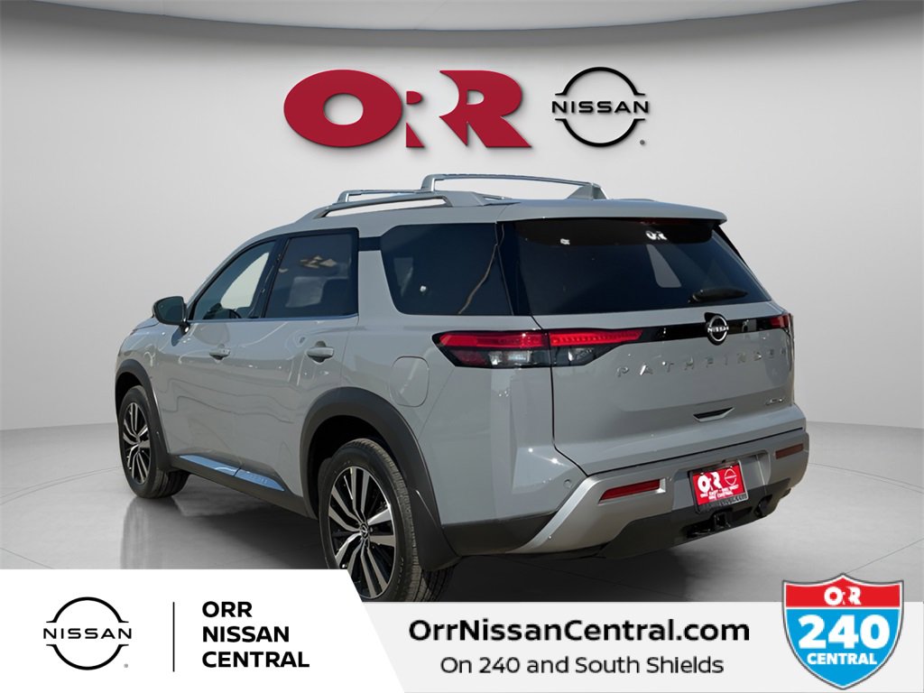 New 2025 Nissan Pathfinder Platinum w/ Cargo Package image 7