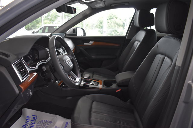 Used 2023 Audi Q5 2.0T Premium Plus w/ Premium Plus Package AWD/4WD image 11