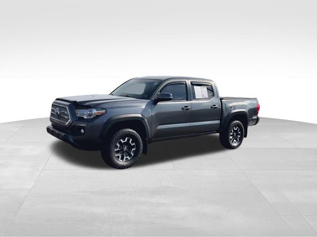 Used 2016 Toyota Tacoma TRD Off-Road w/ Towing Package image 4