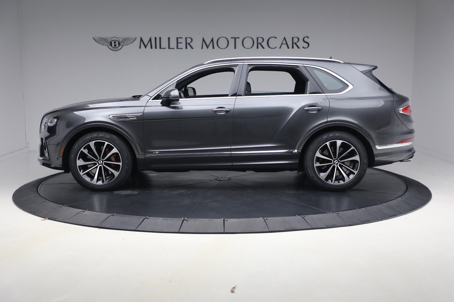 Certified 2021 Bentley Bentayga image 3