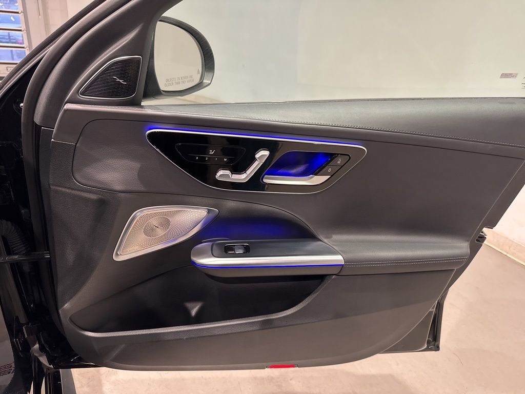 Used 2022 Mercedes-Benz C 300 4MATIC Sedan image 40