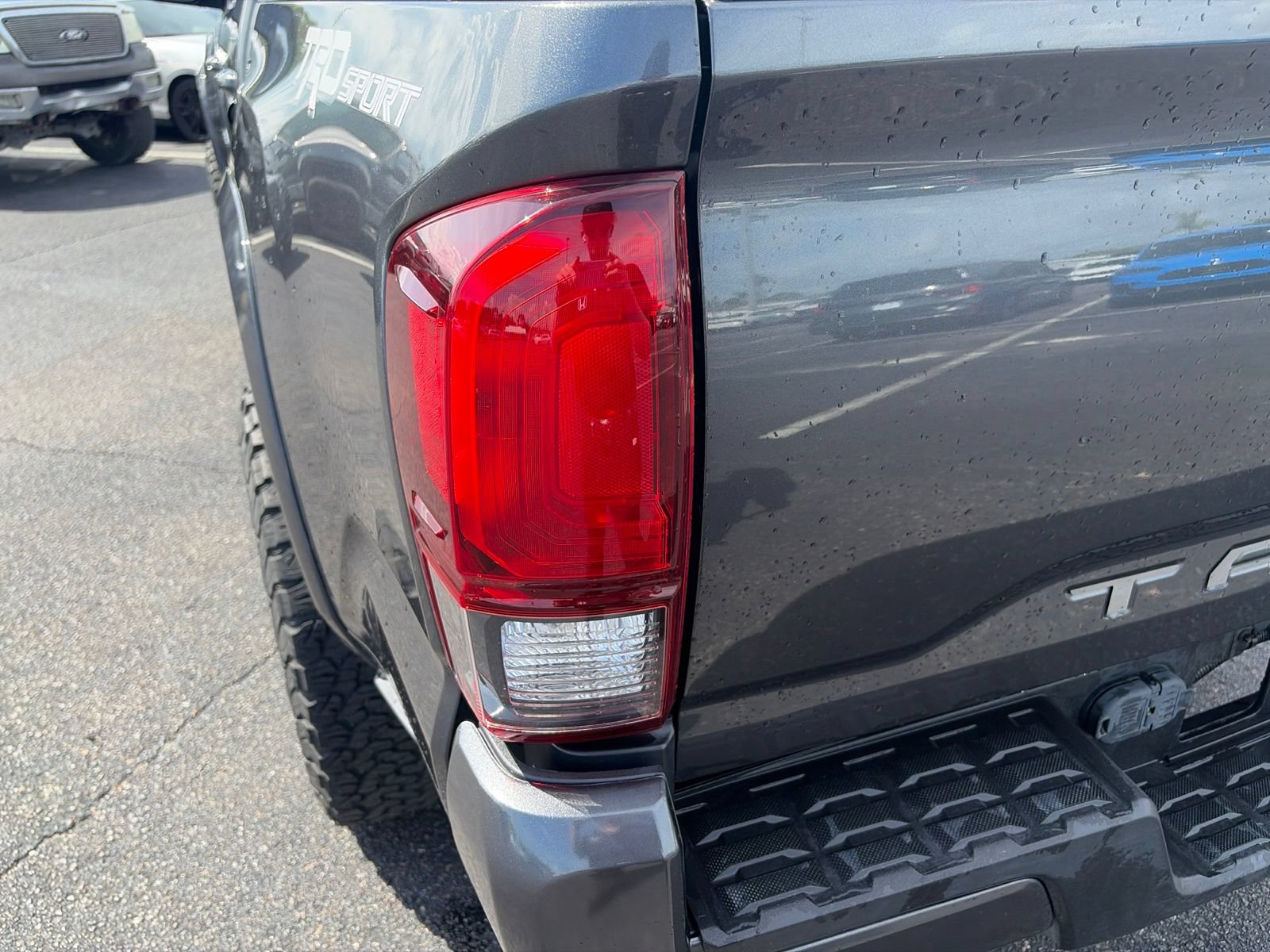 Used 2019 Toyota Tacoma TRD Sport RWD image 14