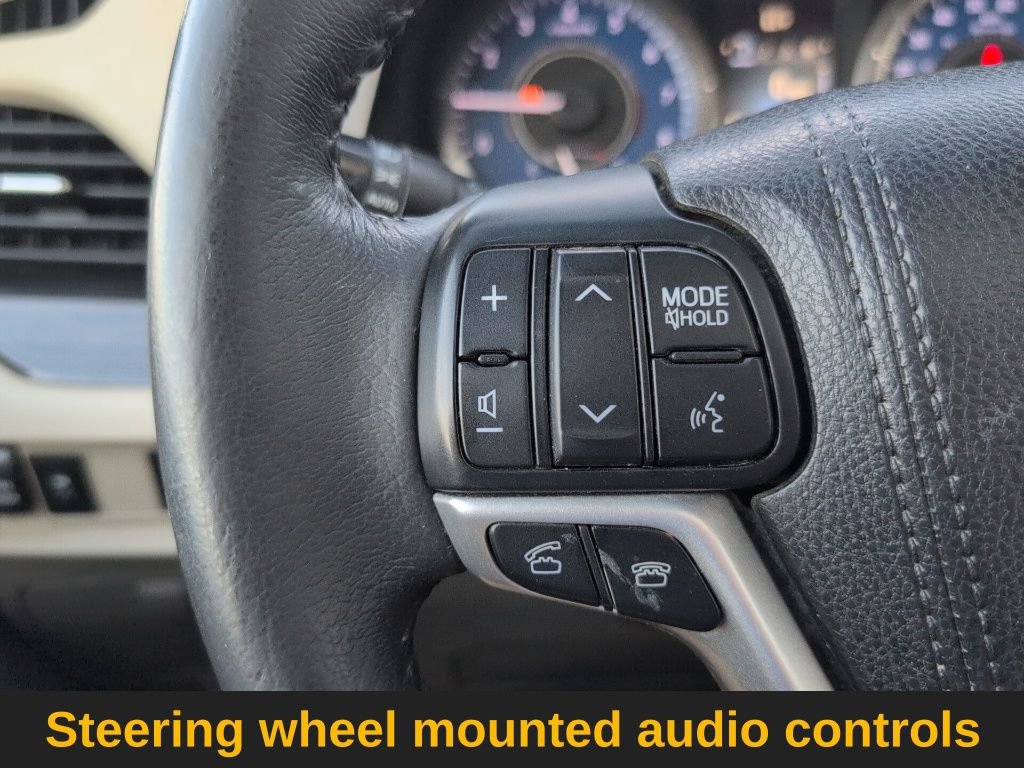 Used 2017 Toyota Sienna XLE w/ XLE Navigation Package image 13