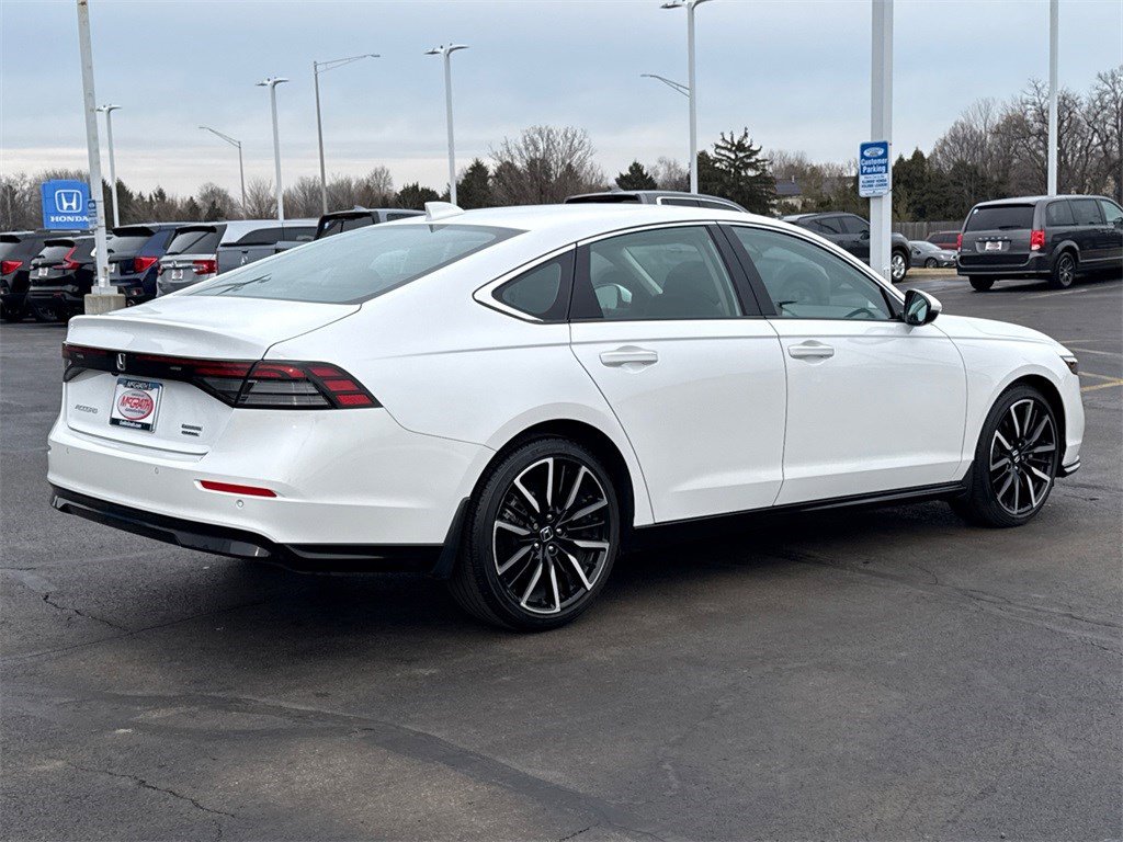 Certified 2025 Honda Accord Touring image 11