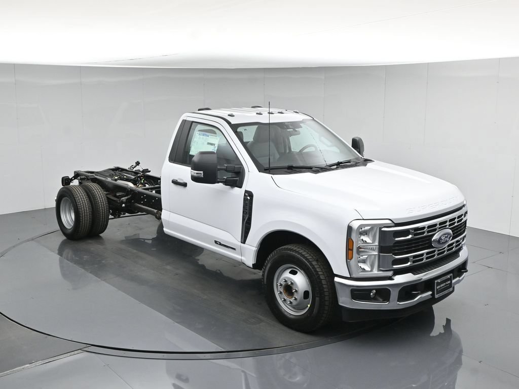 New 2026 Ford F350 XL w/ XL Chrome Package RWD image 32