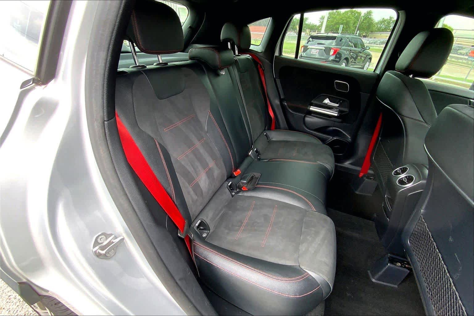 Used 2021 Mercedes-Benz GLA 35 AMG 4MATIC image 20