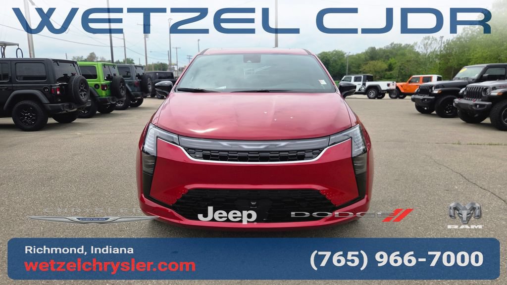 New 2027 Chrysler Pacifica Limited AWD/4WD image 2