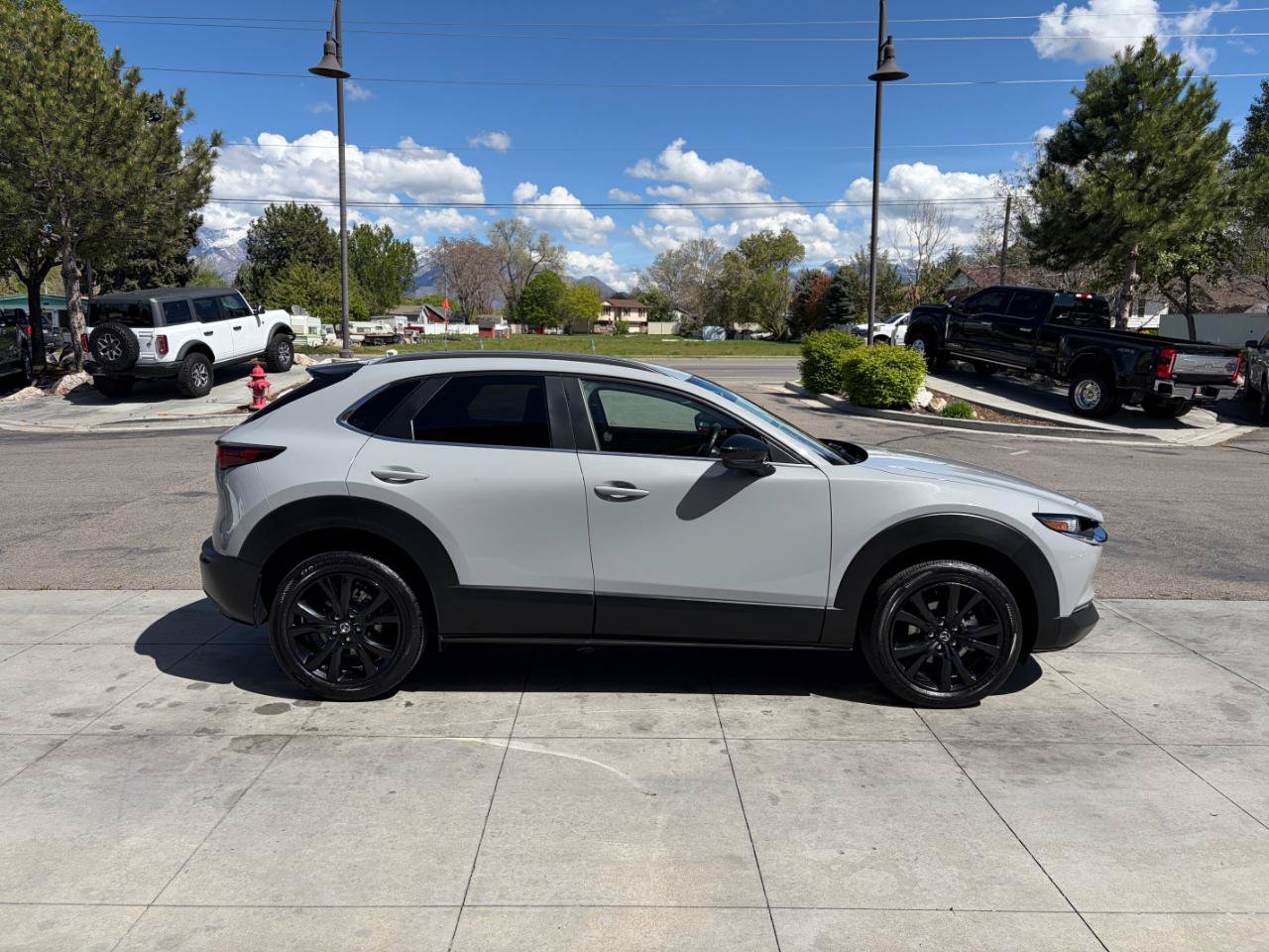 Used 2025 MAZDA CX-30 AWD 2.5 S w/ Select Sport Pkg image 3