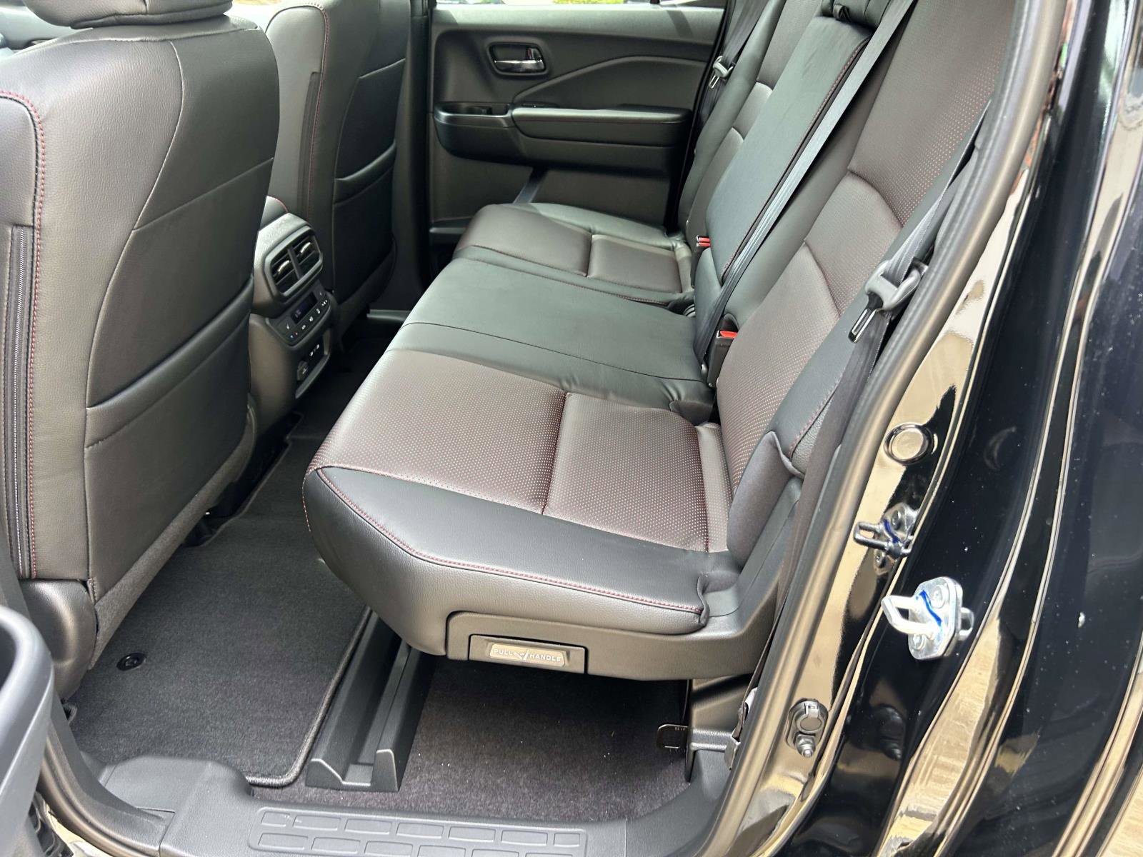 New 2026 Honda Ridgeline Black Edition image 7