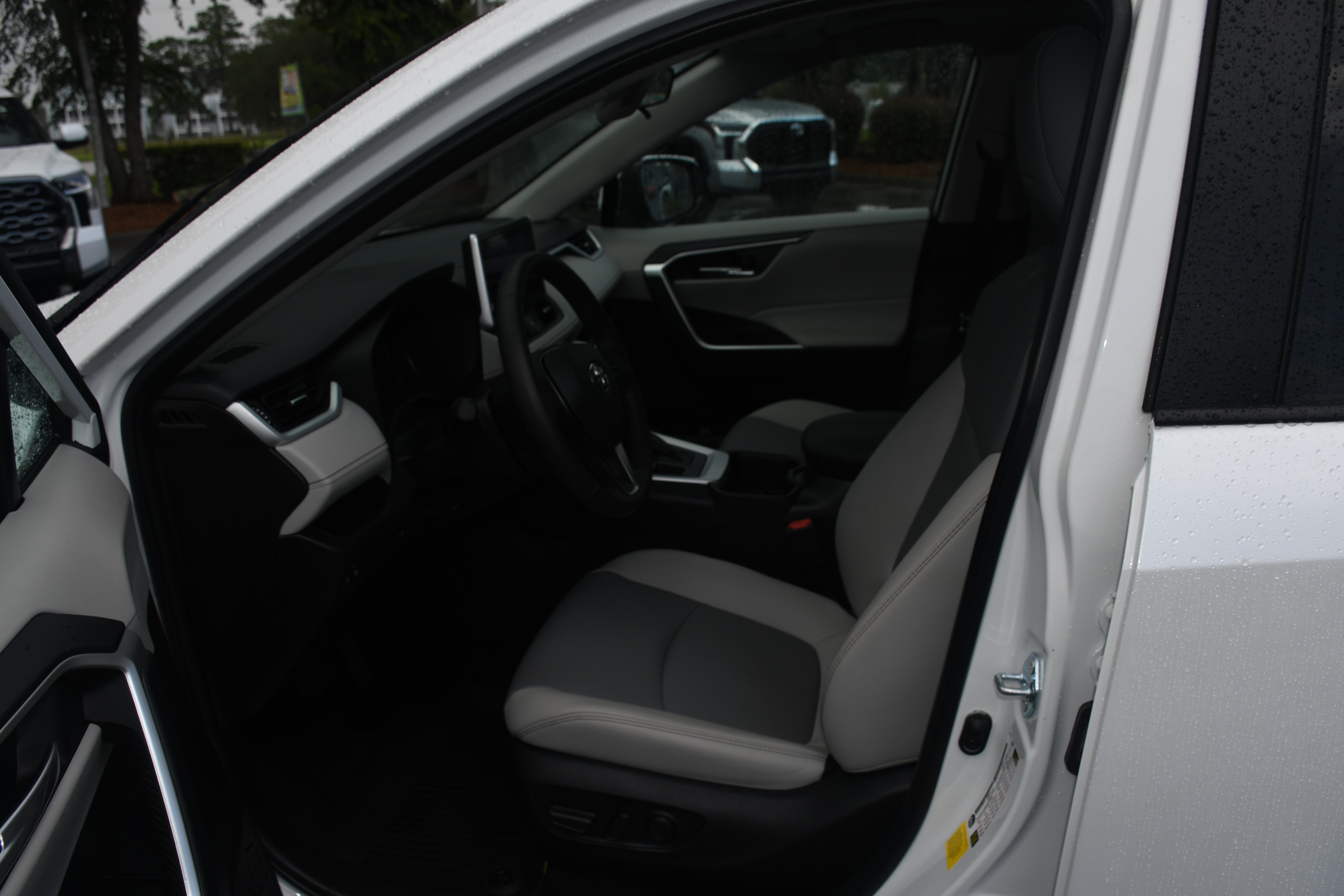 Certified 2025 Toyota RAV4 XLE Premium AWD/4WD image 8