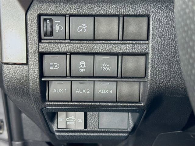 Used 2024 Toyota Tacoma TRD Sport w/ TRD Sport Upgrade Package AWD/4WD image 10
