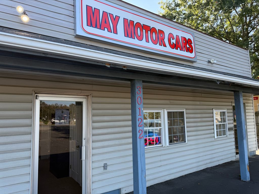 Used 2021 Chevrolet Equinox LS w/ LS Convenience Package image 22