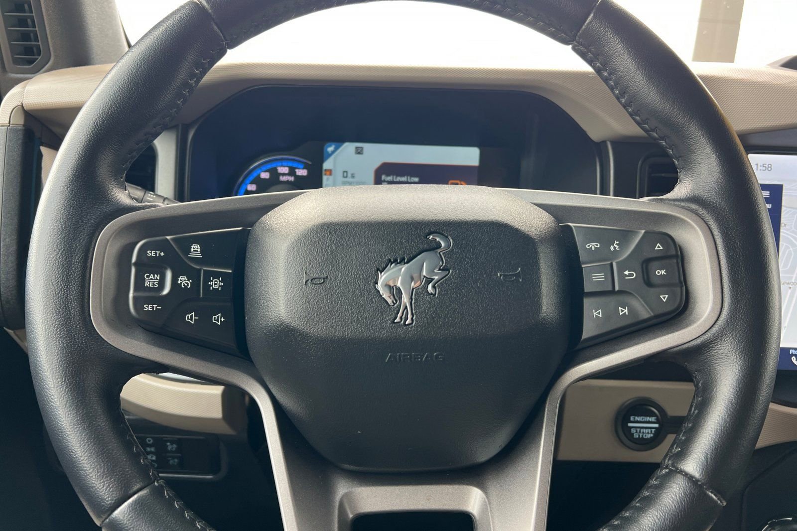 Used 2023 Ford Bronco Wildtrak image 28