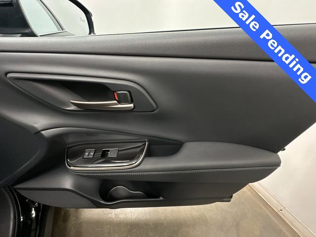 Used 2025 Toyota Crown Signia image 21