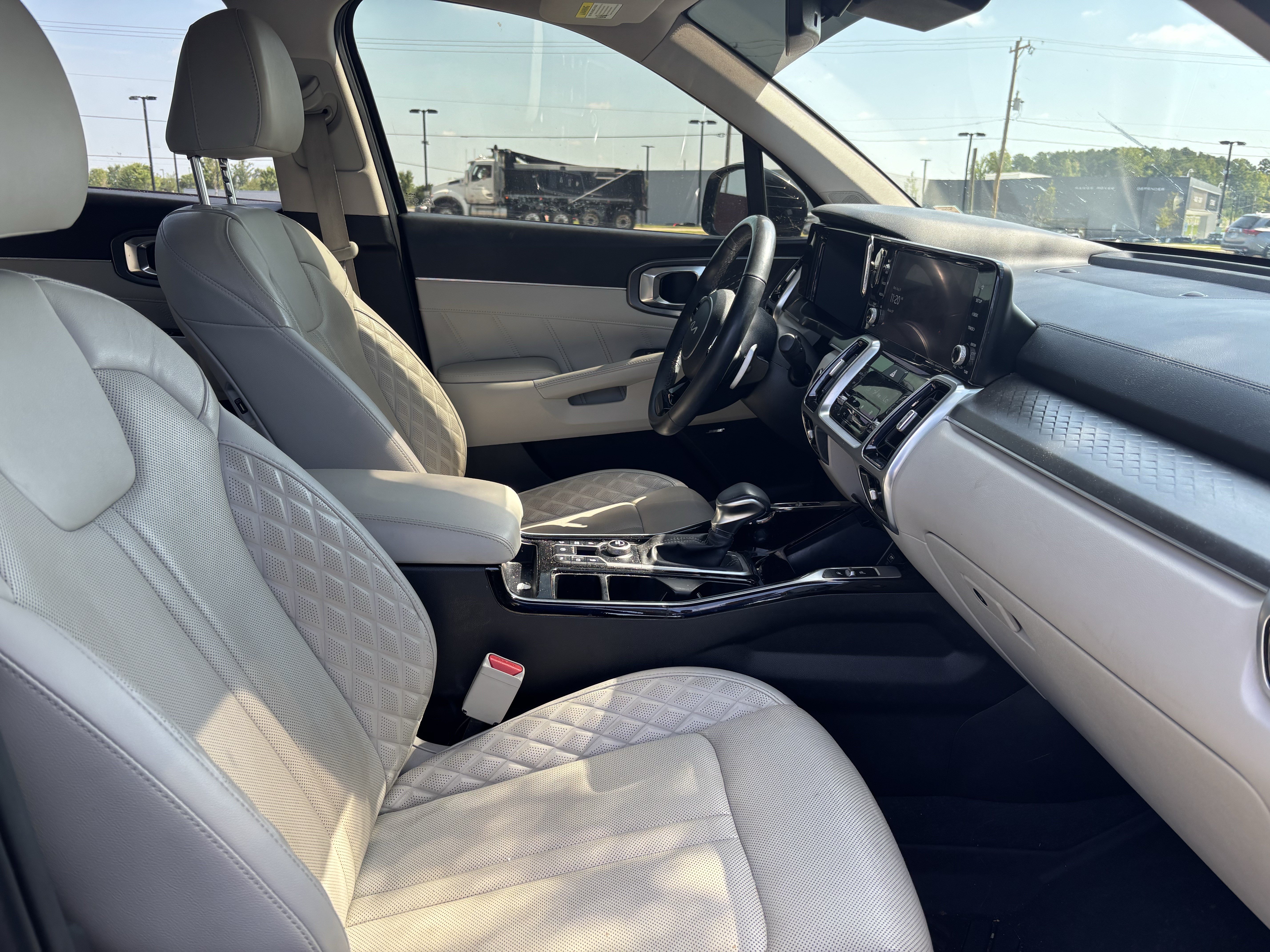 Used 2022 Kia Sorento SX FWD image 36