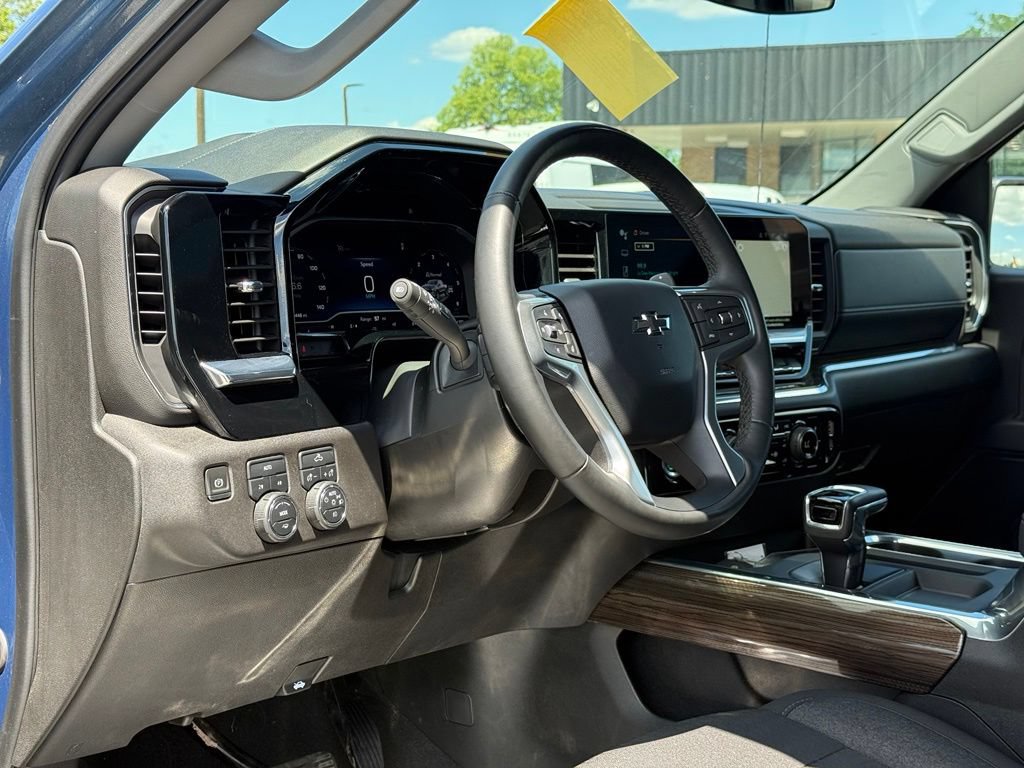 Used 2024 Chevrolet Silverado 1500 RST w/ Protection Package AWD/4WD image 22