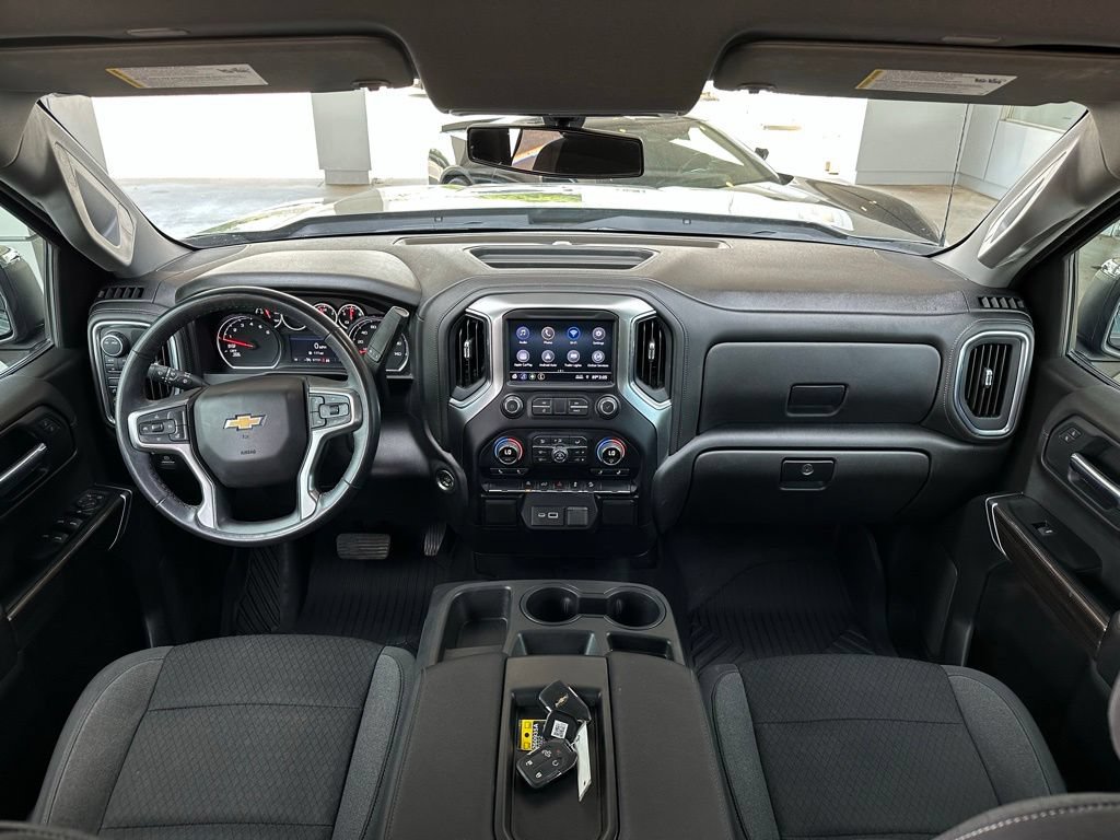Used 2022 Chevrolet Silverado 1500 LT AWD/4WD image 20
