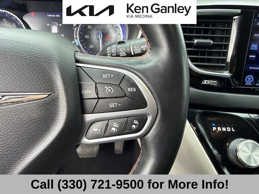 Used 2017 Chrysler Pacifica Touring-L Plus w/ Advanced Safetytec Group FWD image 46