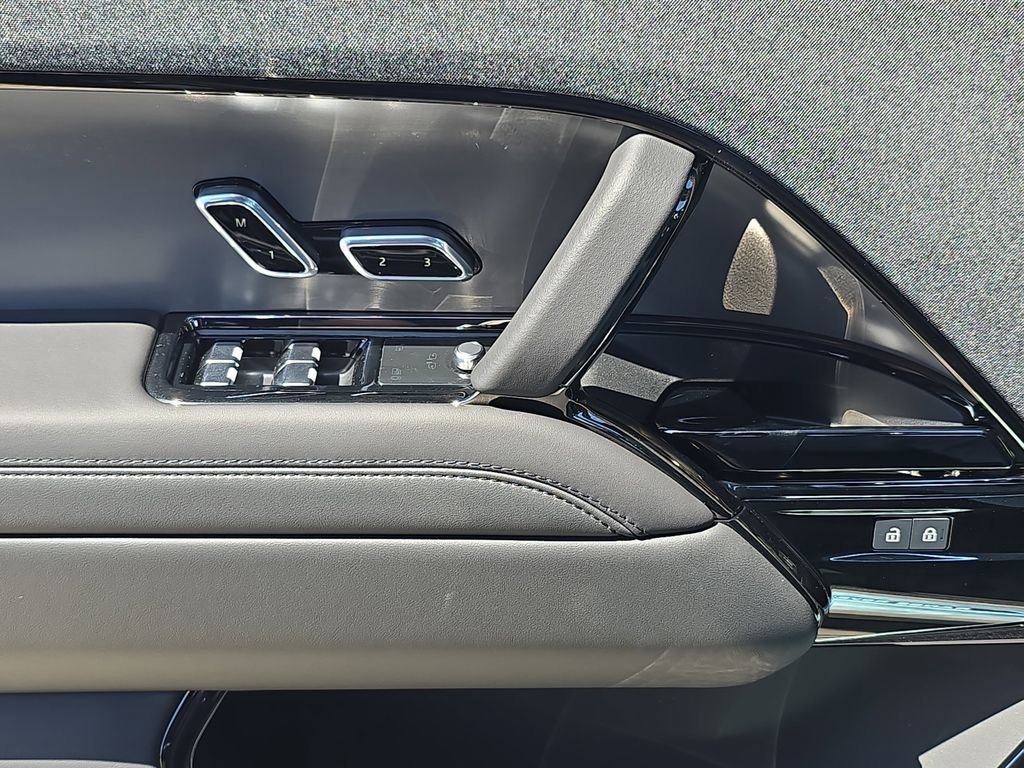 New 2025 Land Rover Range Rover Sport Dynamic SE AWD/4WD image 29