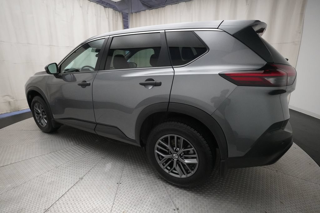 Used 2021 Nissan Rogue S AWD/4WD image 32