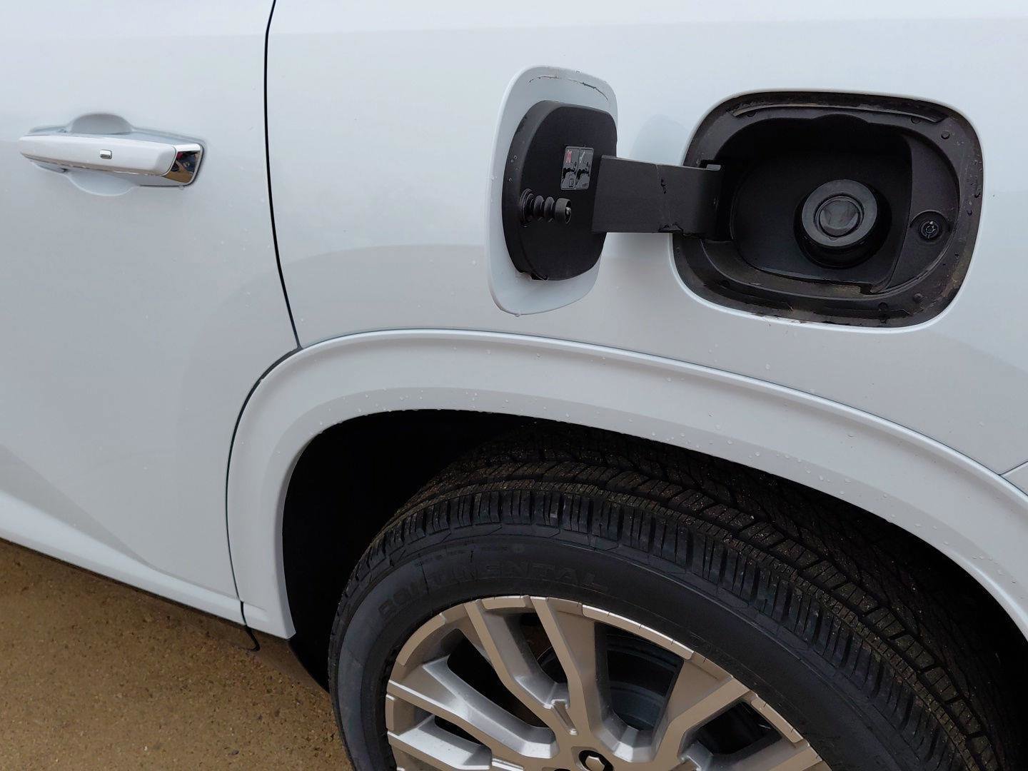 New 2026 GMC Acadia Denali w/ Super Cruise Package image 25