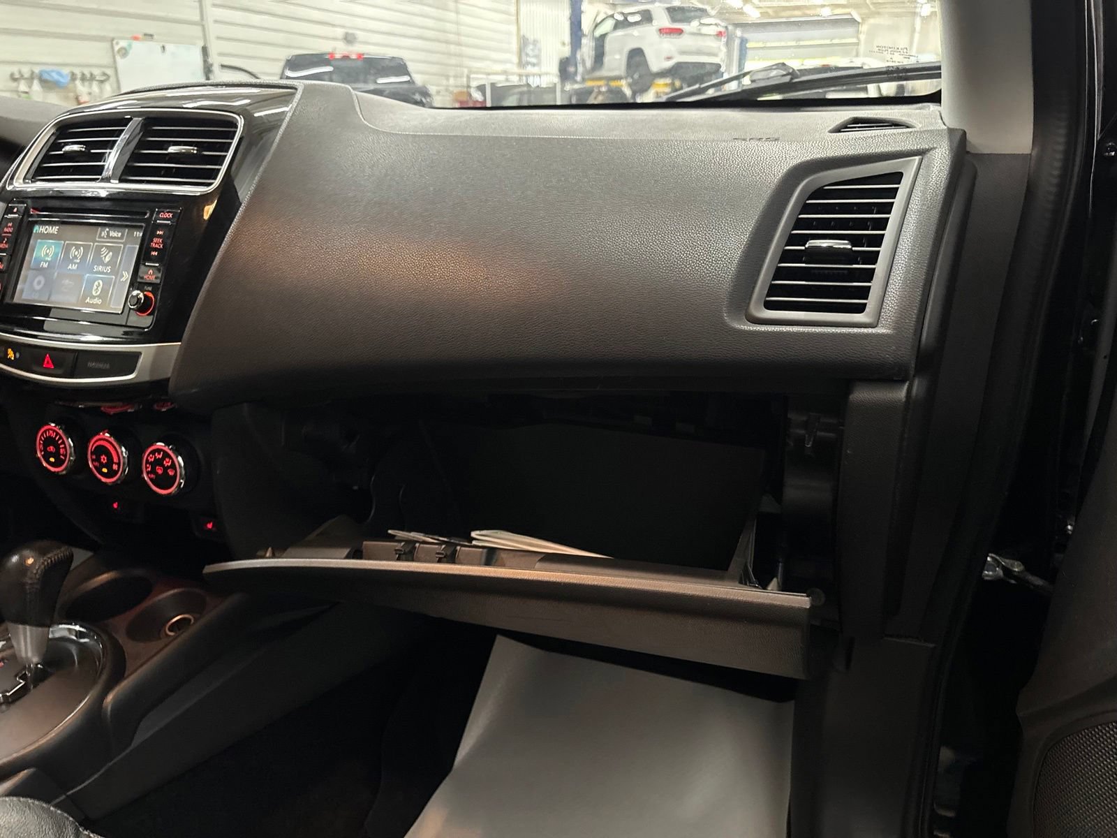 Used 2017 Mitsubishi Outlander Sport SEL AWD/4WD image 29