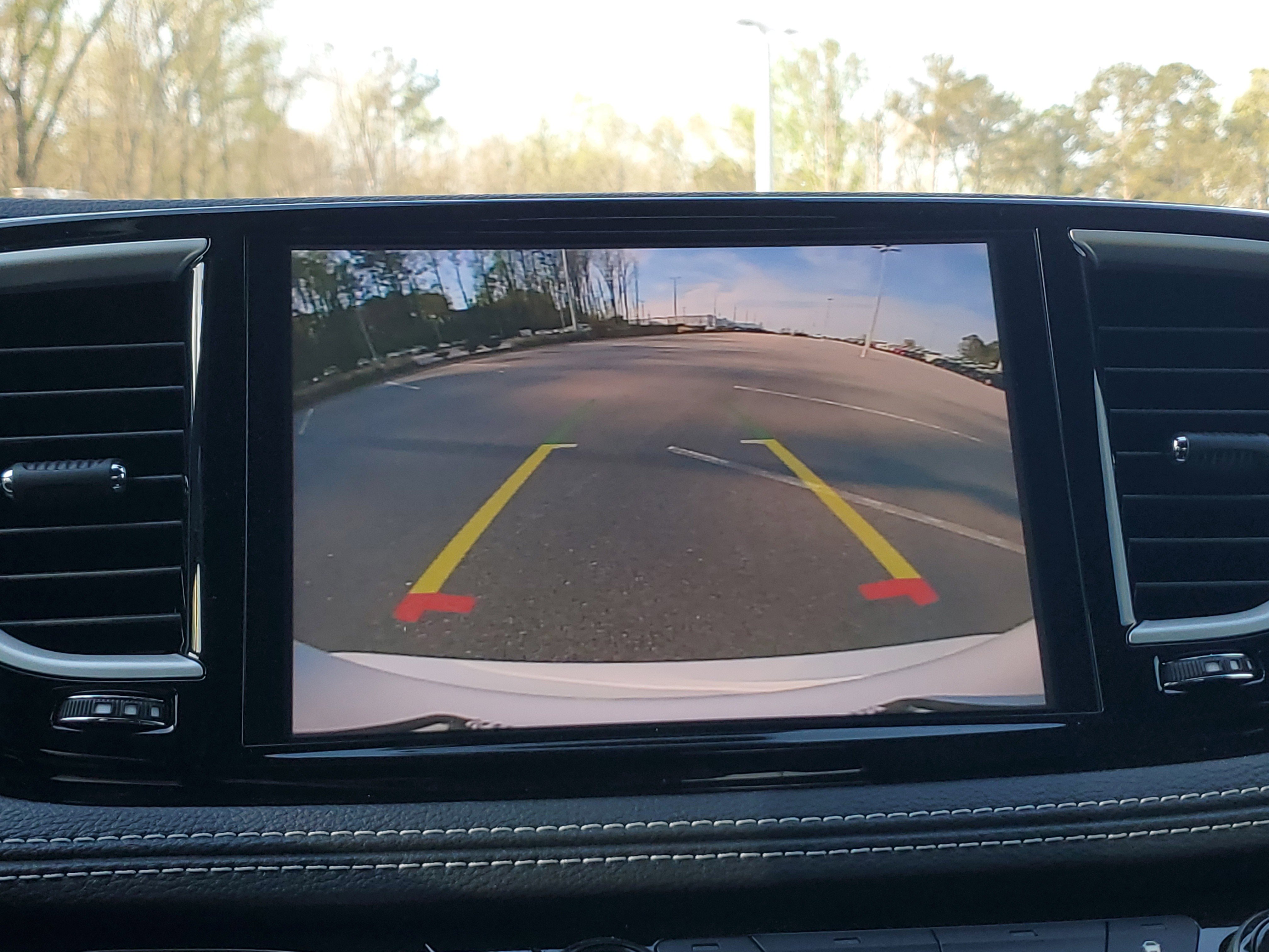 Used 2025 Chrysler Pacifica Select image 24