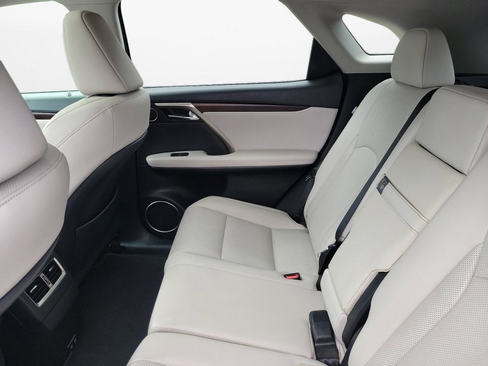 Used 2020 Lexus RX 350 w/ Premium Package image 16