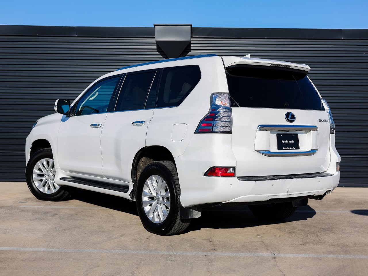 Used 2021 Lexus GX 460 Premium image 3
