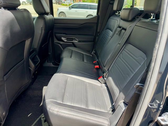 Used 2025 Ford Ranger Lariat w/ FX4 Off-Road Package AWD/4WD image 11
