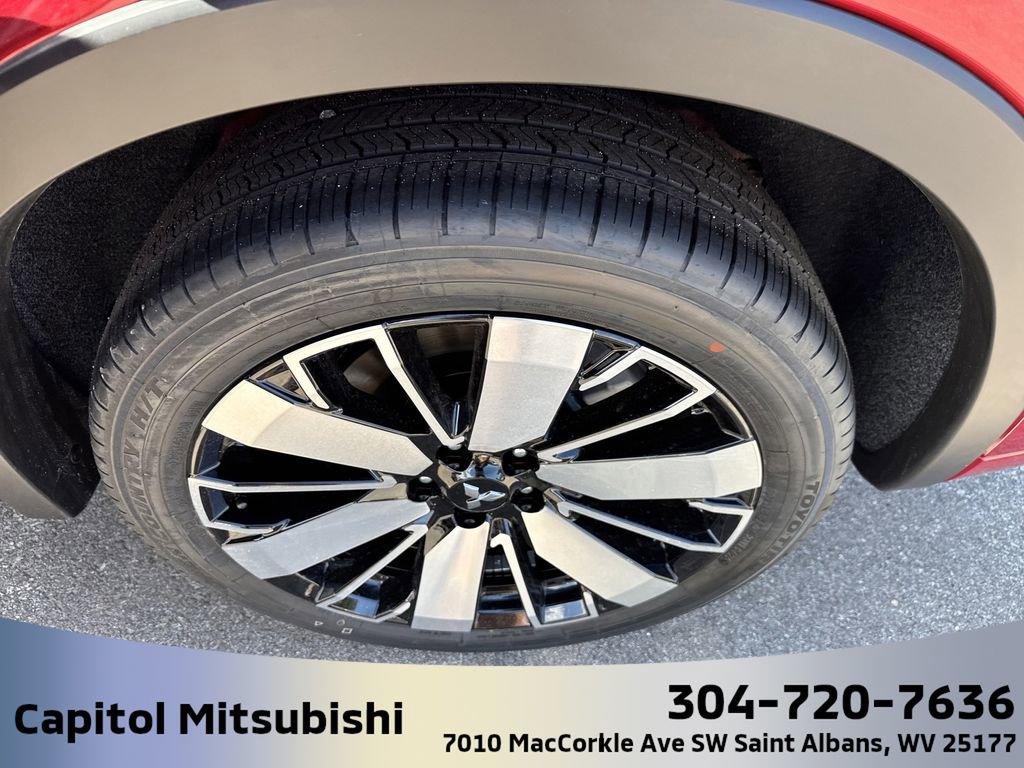 New 2025 Mitsubishi Outlander SEL image 13