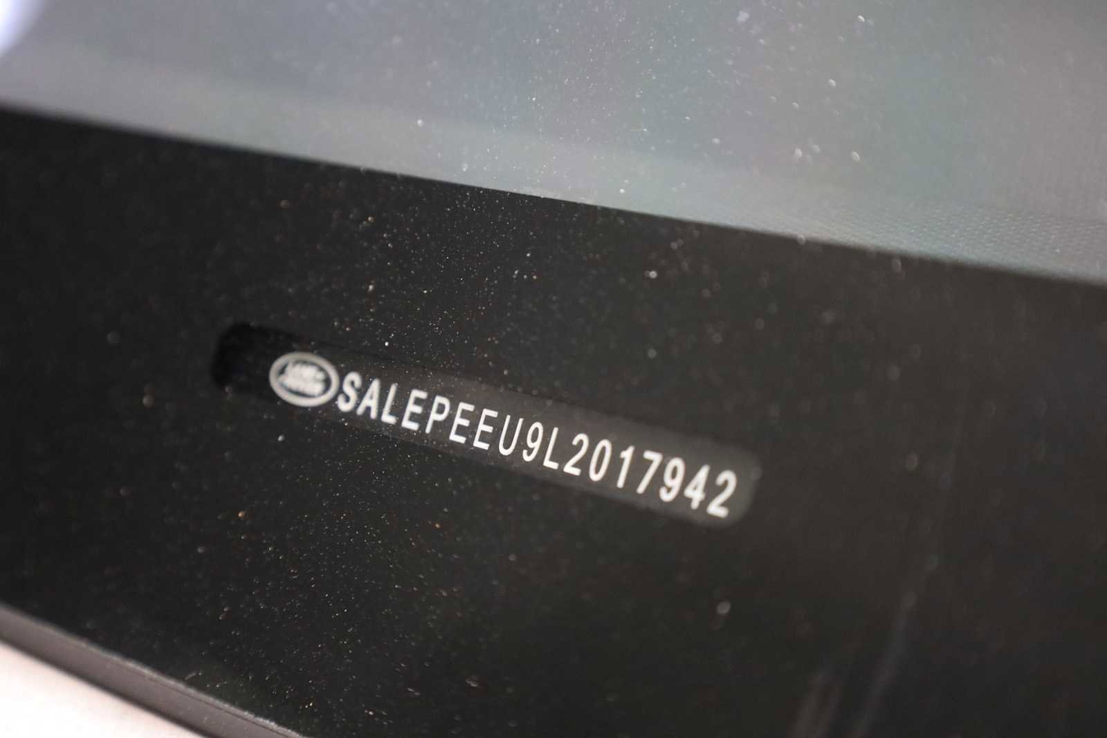 Used 2020 Land Rover Defender 110 SE image 41