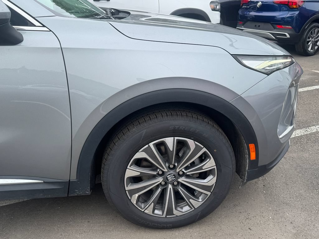 Used 2024 Buick Envision Preferred AWD/4WD image 8