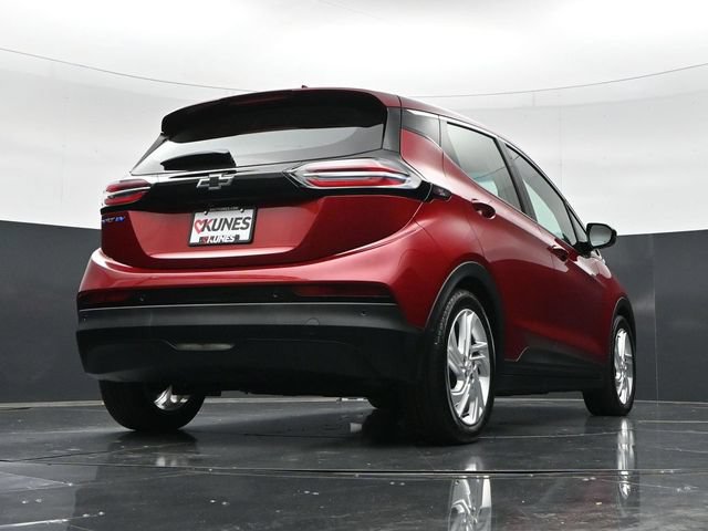 Used 2023 Chevrolet Bolt LT FWD image 40