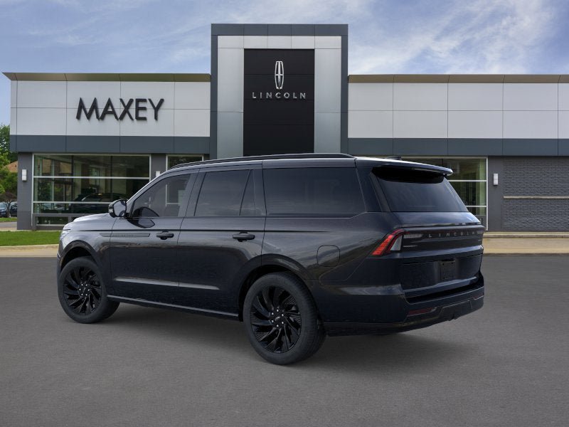 New 2026 Lincoln Navigator Reserve AWD/4WD image 4