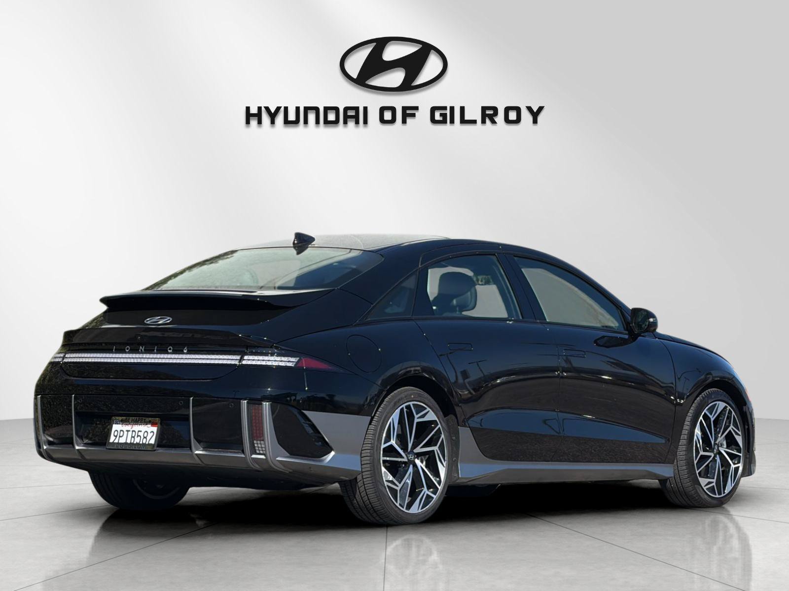 Certified 2025 Hyundai Ioniq 6 Limited RWD image 5