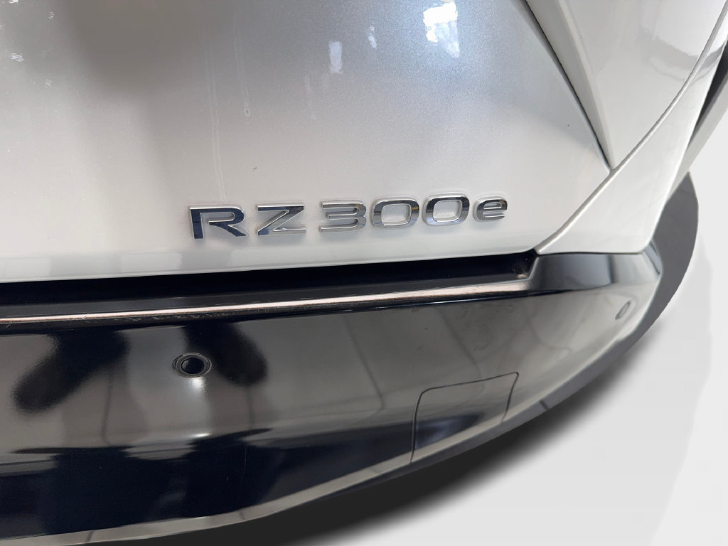 Used 2024 Lexus RZ 300e Premium w/ Technology Package FWD image 25