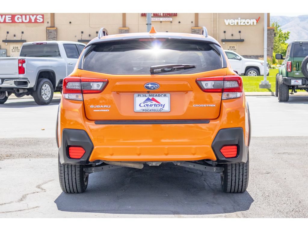 Used 2020 Subaru Crosstrek 2.0i Premium w/ Moonroof Package 1 AWD/4WD image 5