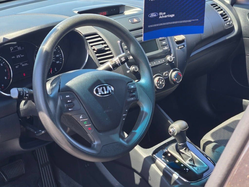Used 2017 Kia Forte LX FWD image 18