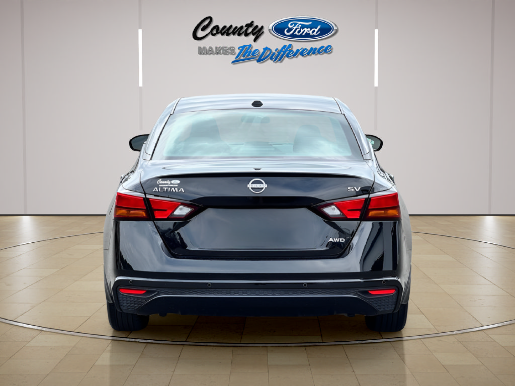 Used 2024 Nissan Altima 2.5 SV AWD/4WD image 11