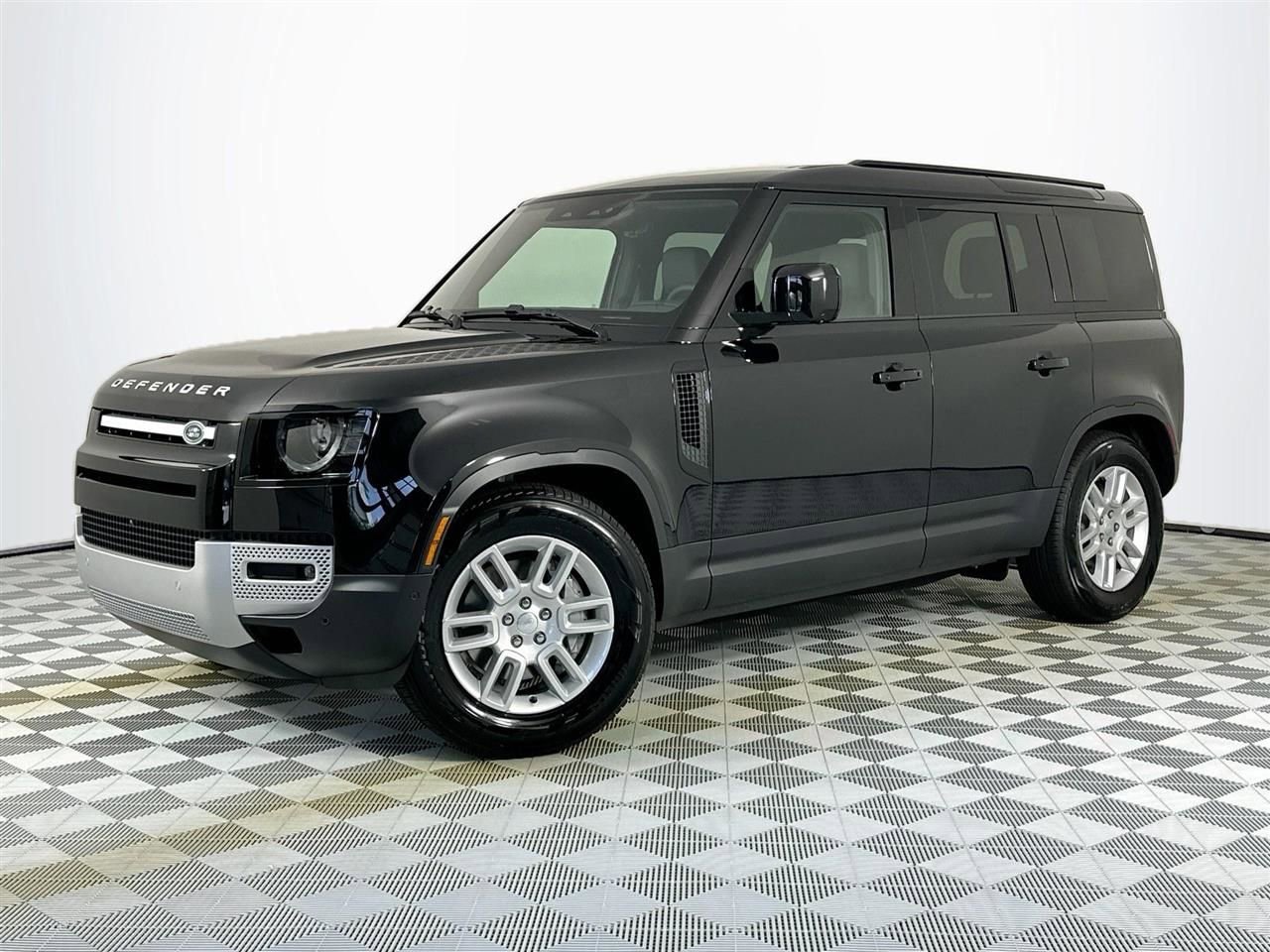 Used 2025 Land Rover Defender 110 S AWD/4WD image 1