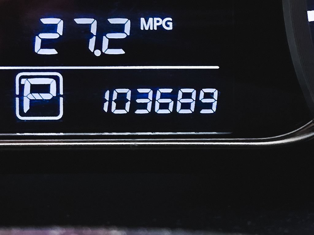 Used 2015 Nissan Sentra SV w/ Cold Weather Package FWD image 26