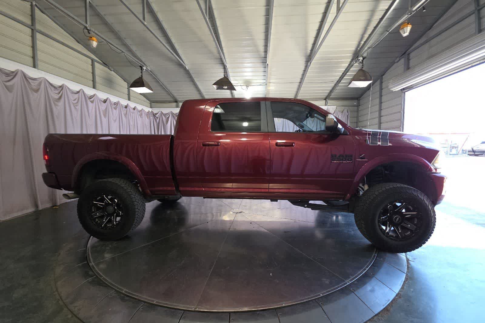 Used 2017 RAM 2500 Laramie w/ Sport Appearance Group AWD/4WD image 9