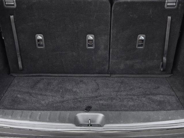Certified 2025 Nissan Pathfinder SV FWD image 9
