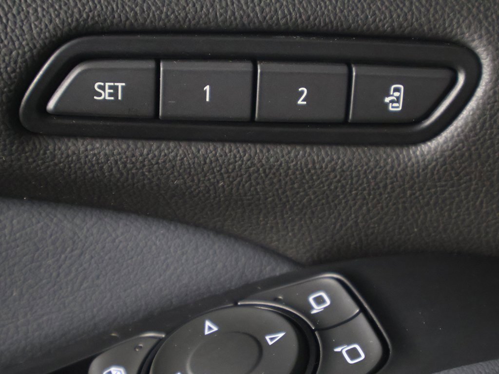 Used 2024 Buick Enclave Premium image 38