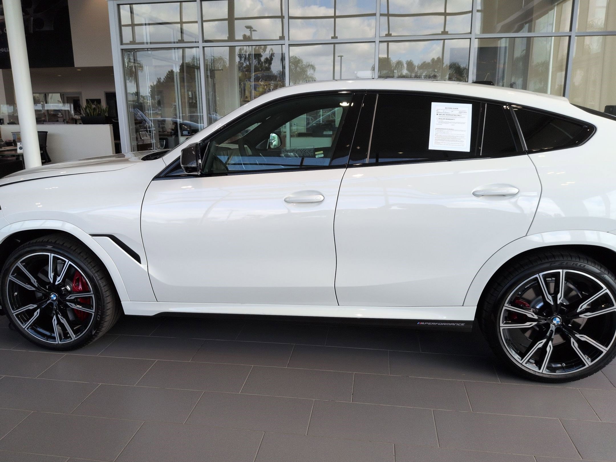 Used 2026 BMW X6 M60i w/ Dynamic Handling Package image 7