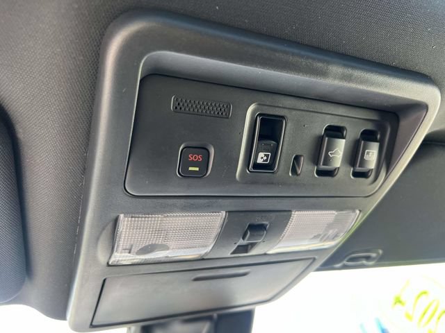Used 2024 Nissan Titan PRO-4X w/ Pro-4x Convenience Package AWD/4WD image 35