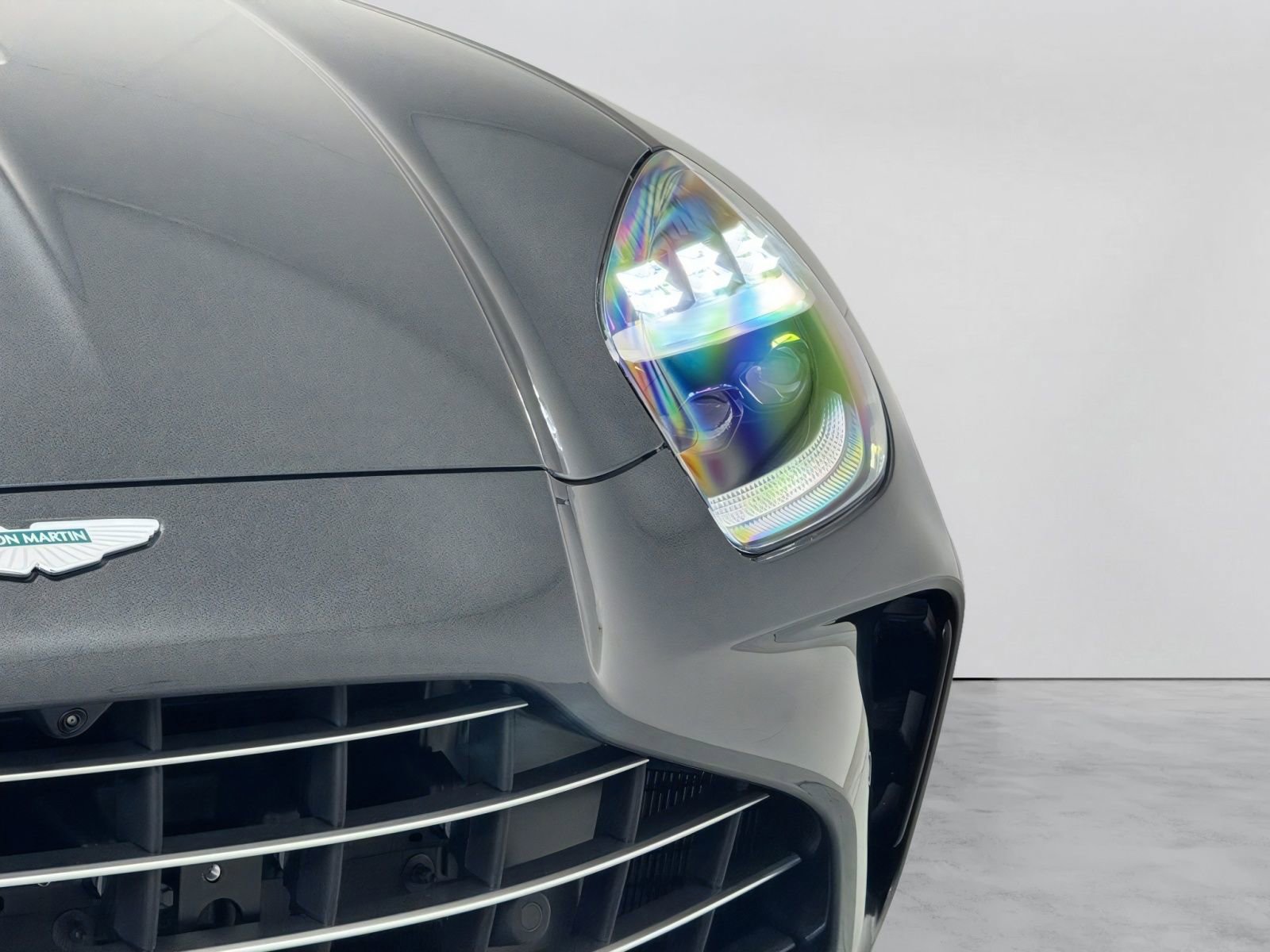 New 2026 Aston Martin V8 Vantage Convertible RWD image 44