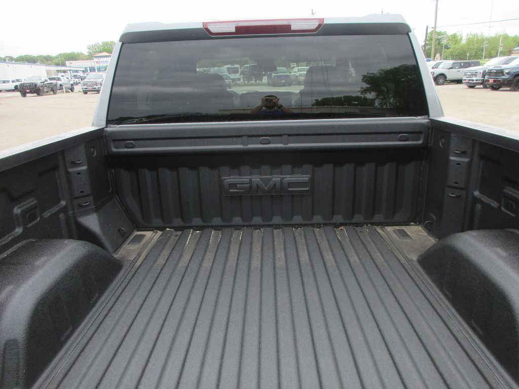 New 2026 GMC Sierra 1500 SLT w/ SLT Premium Package AWD/4WD image 7